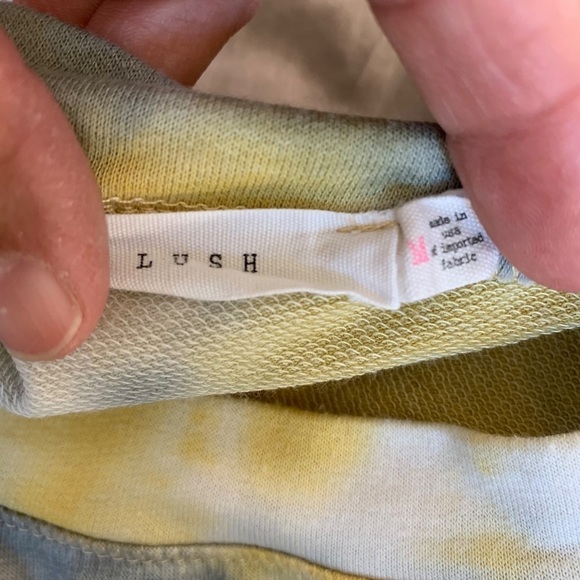 LUSH women's size medium tie dye sweatshirt, yellow, grey and white - Picture 4 of 4
